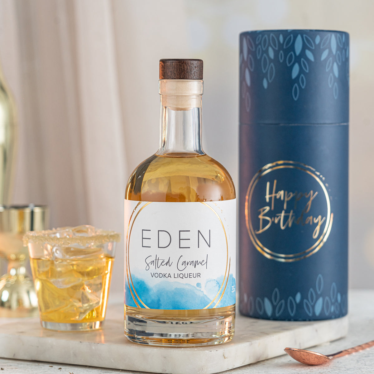 For those who love flavour with richness and flair, this Salted Caramel Vodka gift set is a confident gesture. Artisan-made, bold and beautiful, it’s indulgence with purpose.